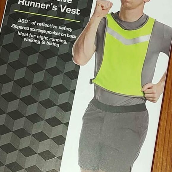 BRAND-NEW Athletic Works Reflective Vest for Walking, working or Running - Picture 2 of 8